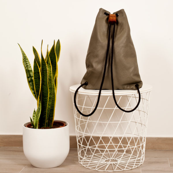 Military green leather backpack - Cinzia Rossi